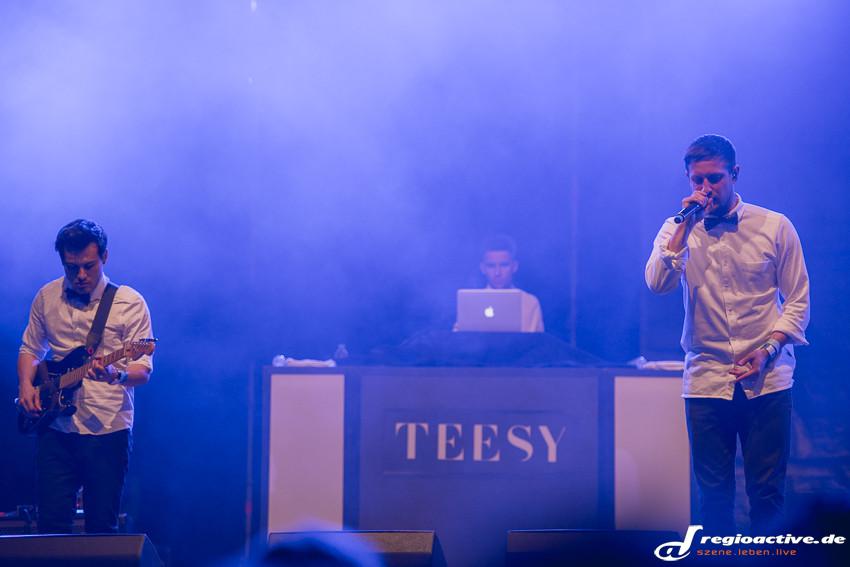 Teesy (live beim Schlossgrabenfest 2015, Darmstadt)