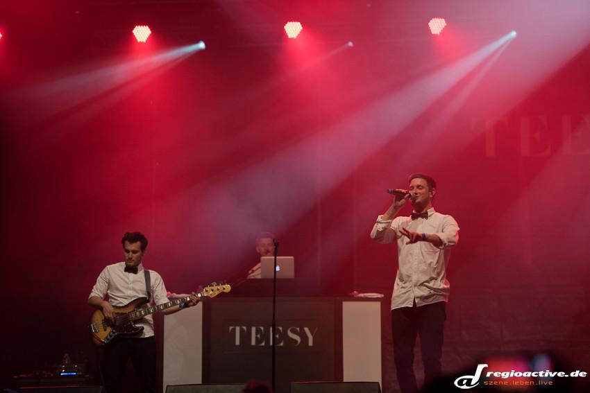 Teesy (live beim Schlossgrabenfest 2015, Darmstadt)